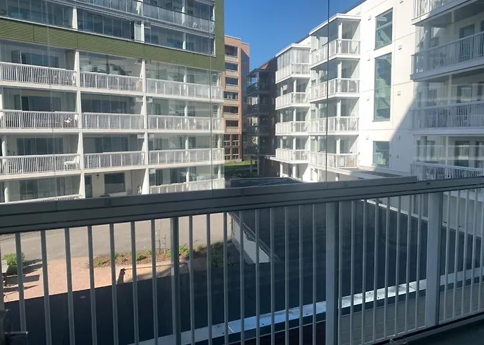 Modern One Bedroom Apartment Nearby Airport